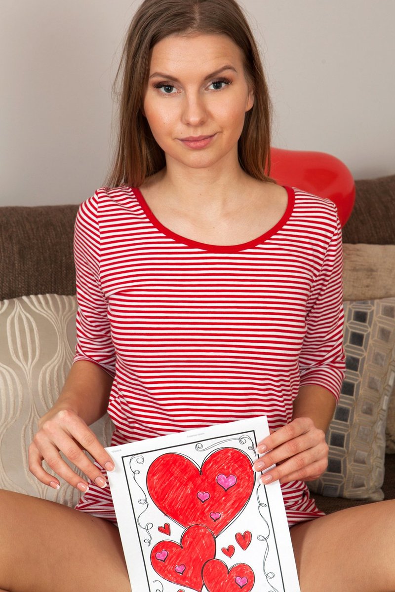 Арина, 24 года, 10 размер груди